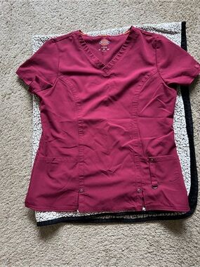 Dickies Women's V-Neck Scrub Top - Wine